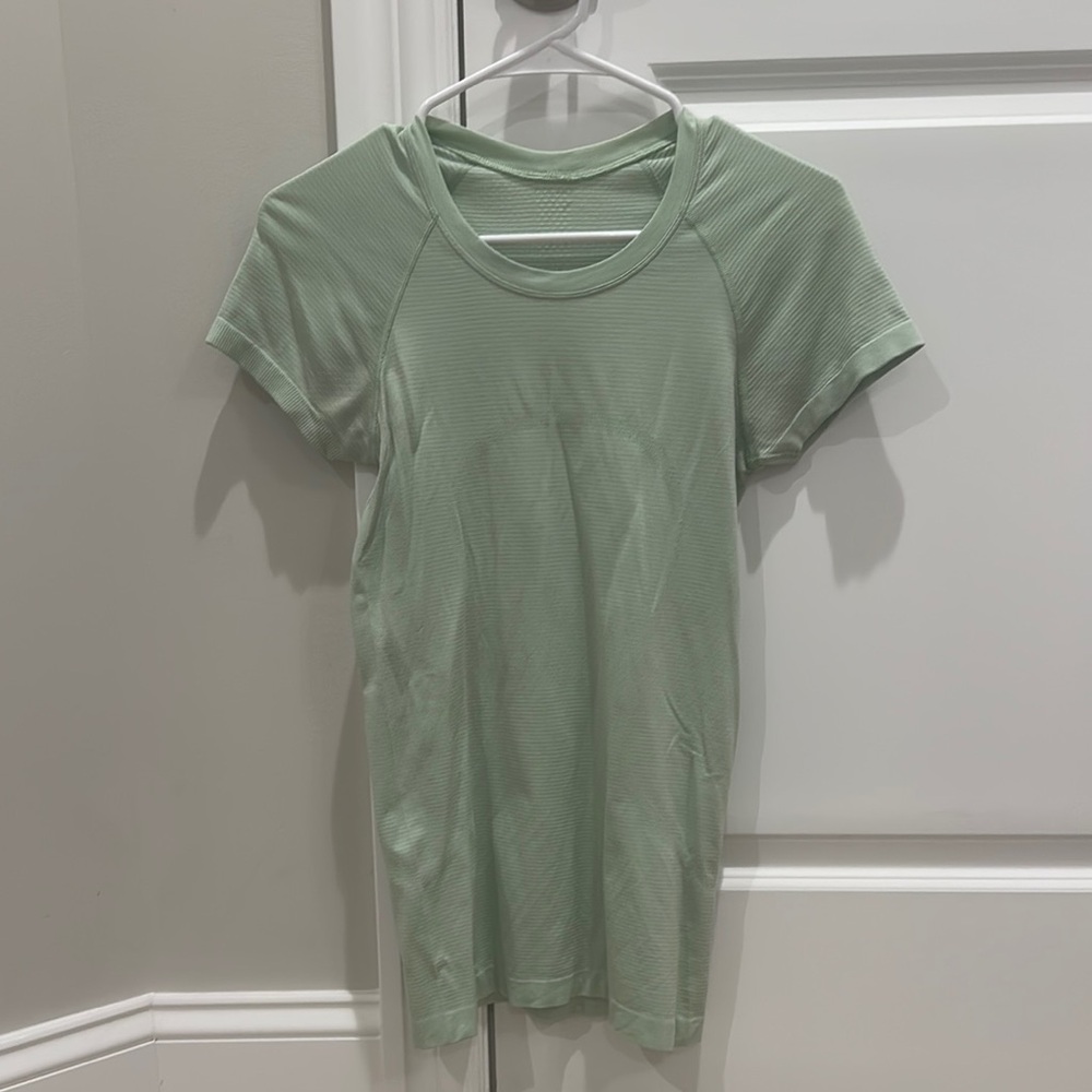 Lululemon Swiftly Tech Short Sleeve